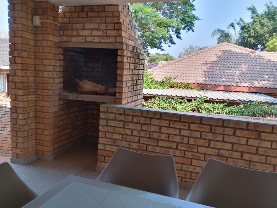 To Let 3 Bedroom Property for Rent in Azalea Park North West